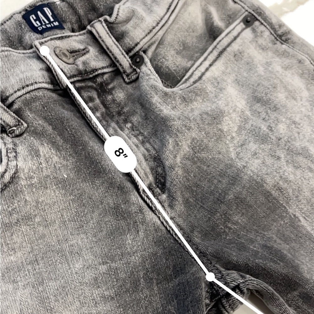 Gray washed denim skinny jeans